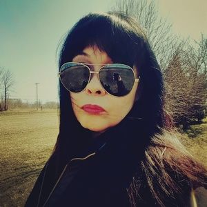 Meet your Posher, Amy